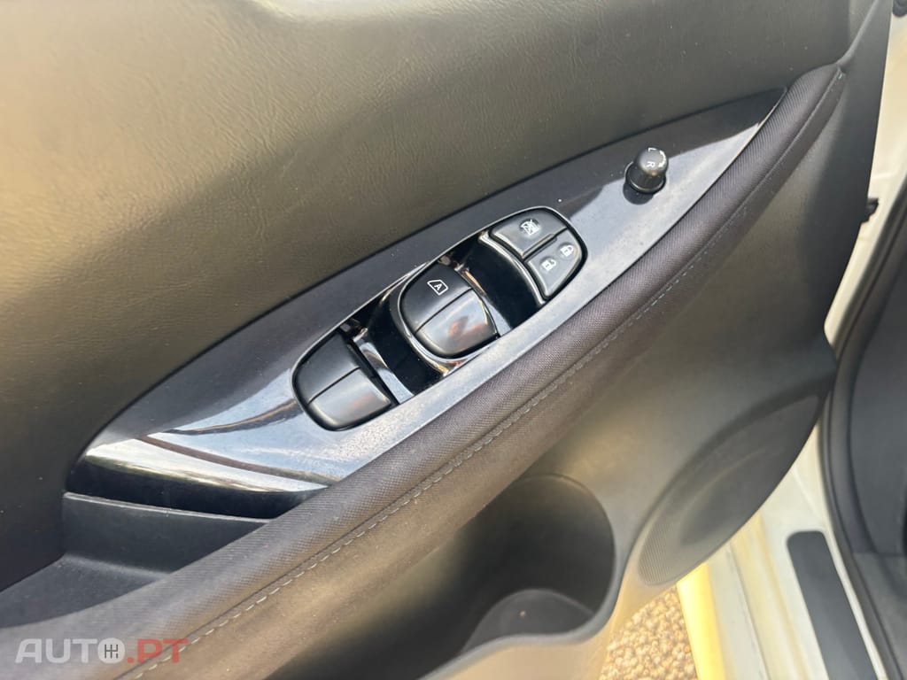 Nissan Leaf Tekna ProPilot Park