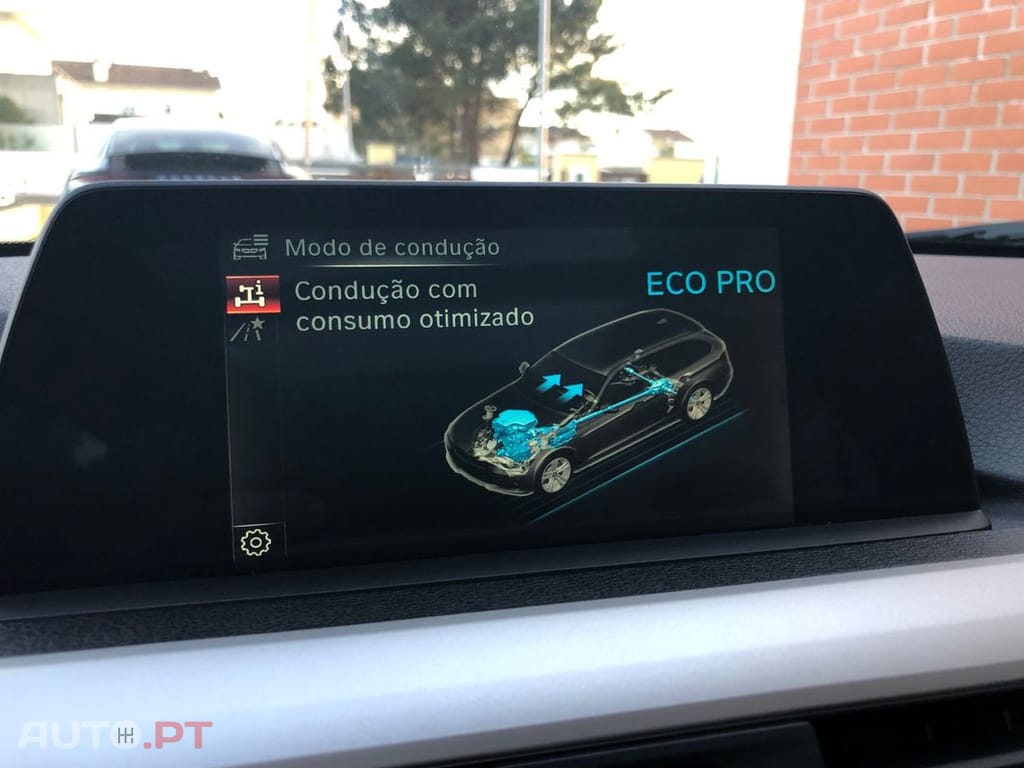 BMW 320 d Sport-Aut. Efficient Dynamics Edition Sport Line