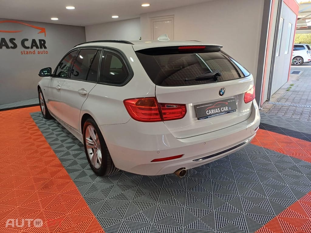 BMW 318 Touring Sport Line