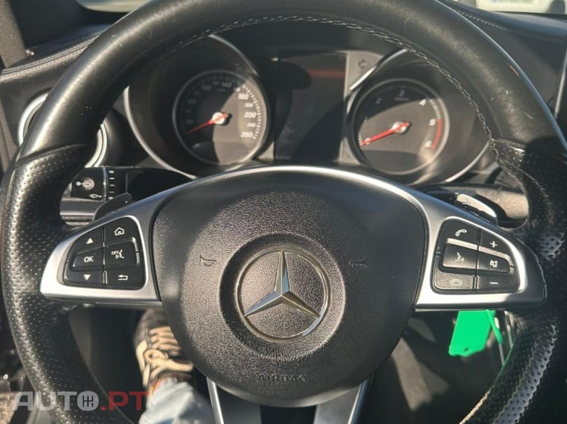 Mercedes-Benz C 220 d Coupe 9G-TRONIC AMG Line