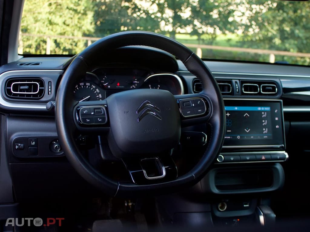 Citroen C3 1.2 PureTech Shine EAT6