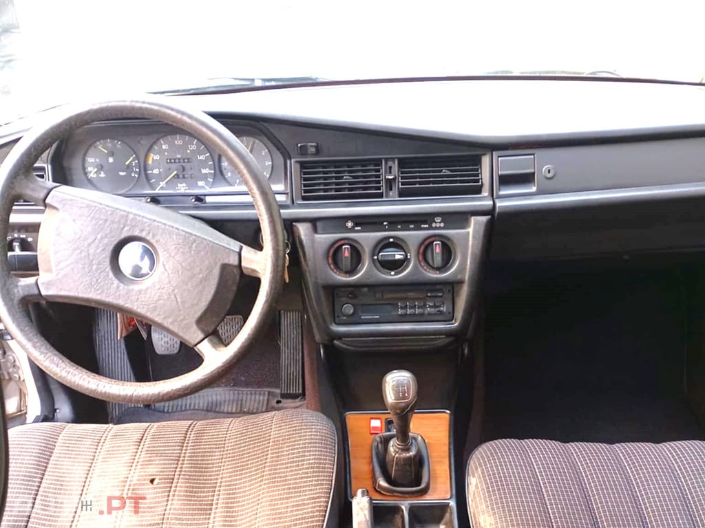 Mercedes-Benz 190 D