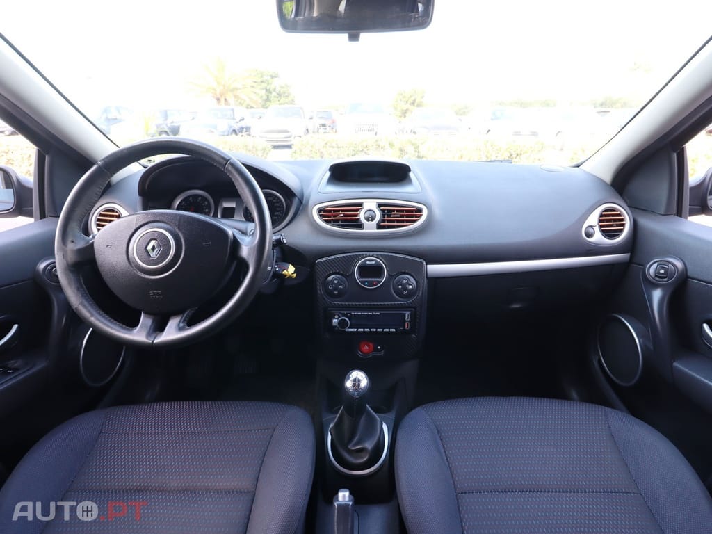 Renault Clio 16v