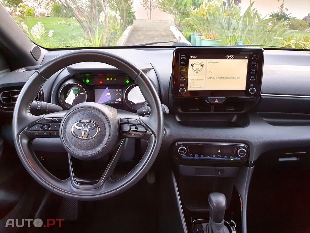 Toyota Yaris 1.5 VVT-i Hybrid Dynamic Force Luxury