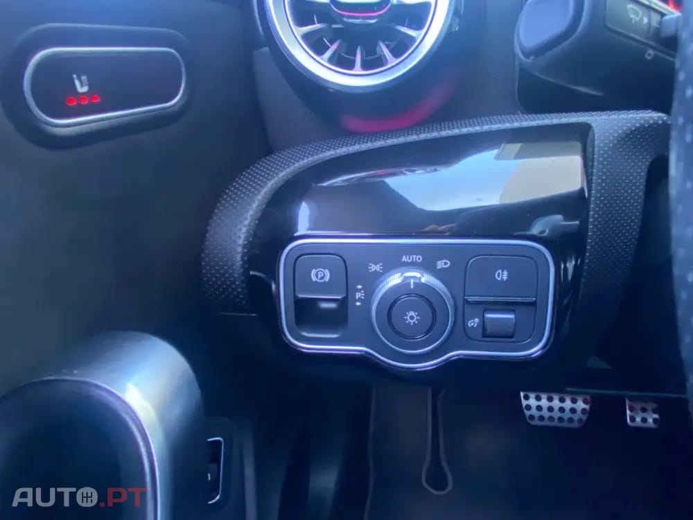 Mercedes-Benz CLA 250 e Shooting Brake AMG Line