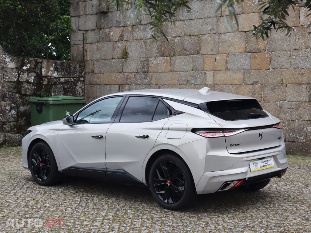 DS DS4 E-Tense Performance Line EAT8