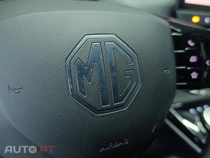 MG MG4 4 Luxury 64 kWh