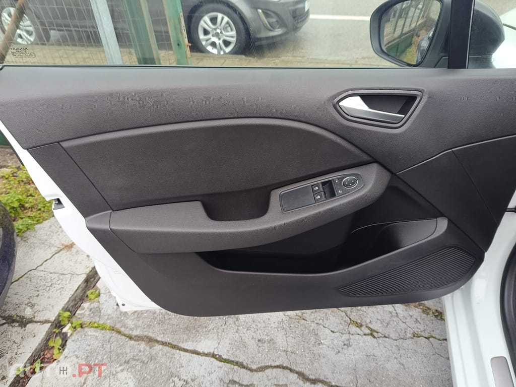 Renault Clio 1.0 TCe Limited Bi-Fuel