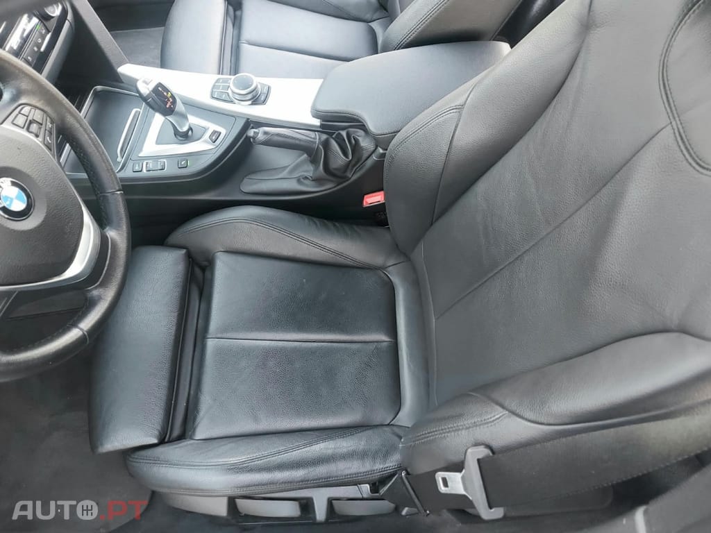 BMW 330 e iPerformance Line Luxury