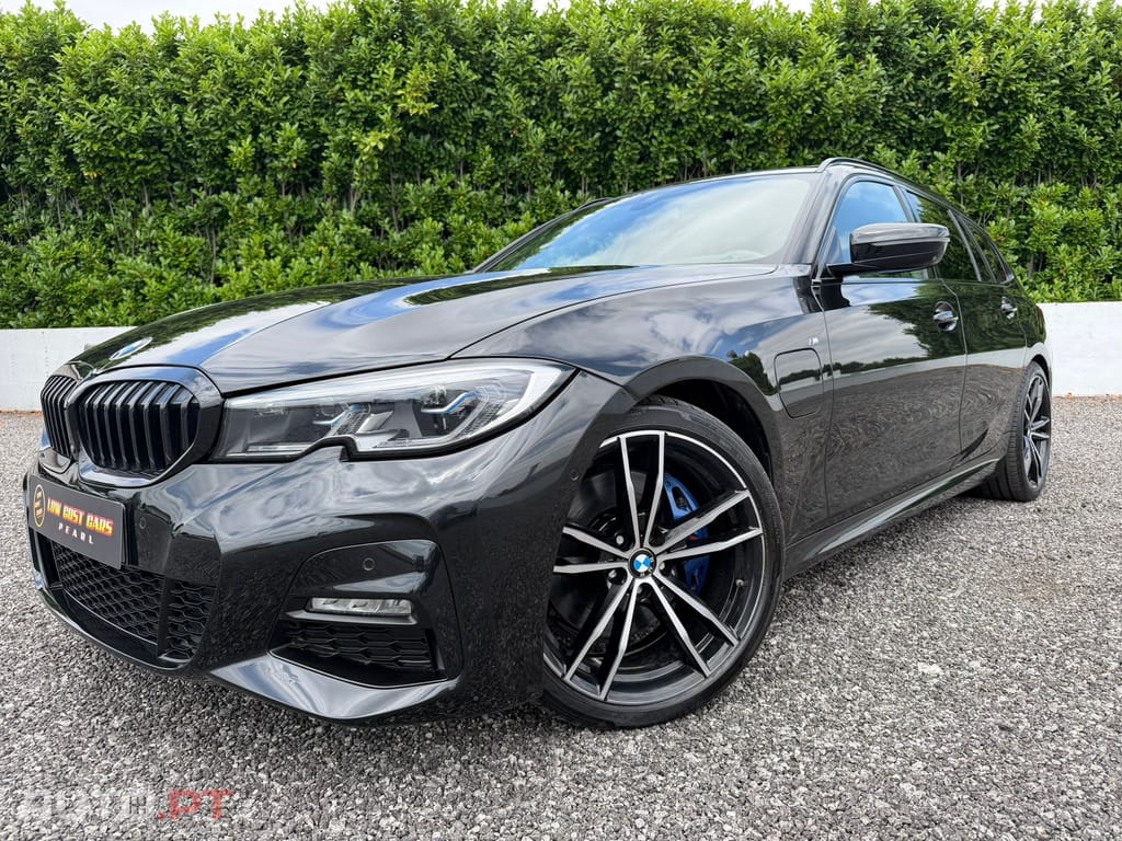 BMW 330 PACK M PERFORMANCE