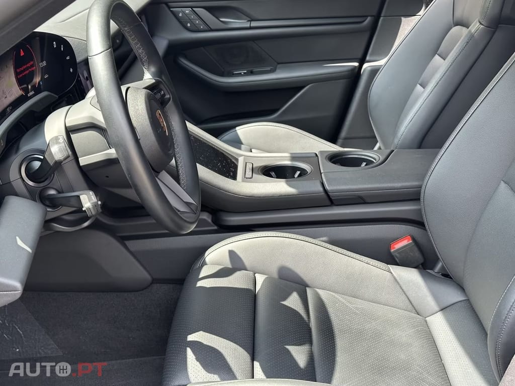 Porsche Taycan 4S I.V.A DEDUTIVEL