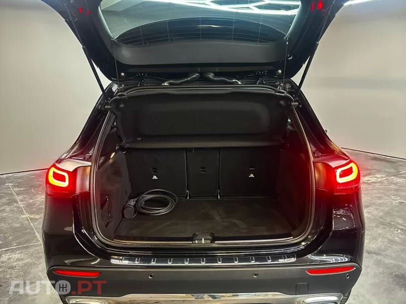 Mercedes-Benz GLA 250 e 8G-DCT