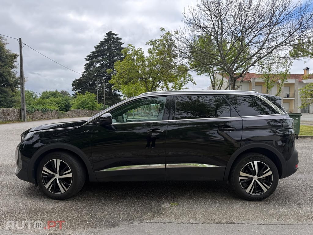 Peugeot 5008 GT 1.2  130cv EAT8 | 7 Lugares | 2023 | 24.716 km