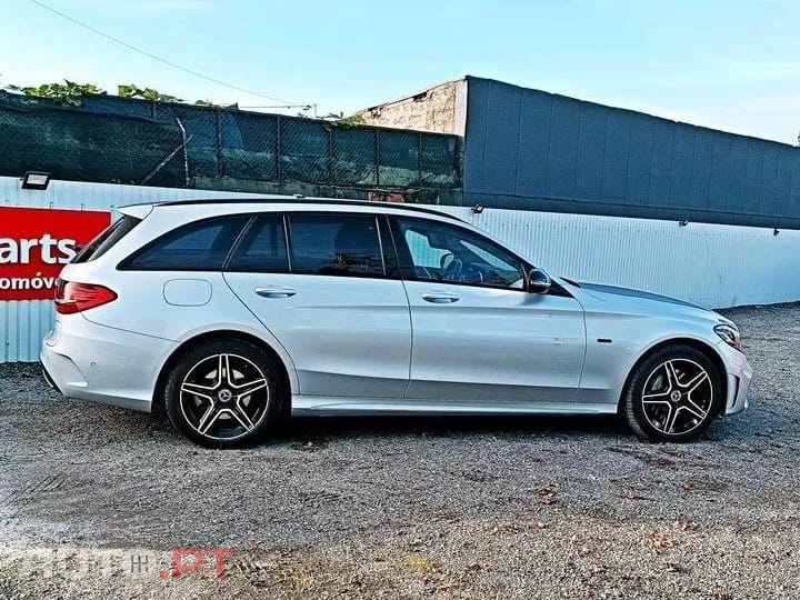 Mercedes-Benz C 300 e AMG Line