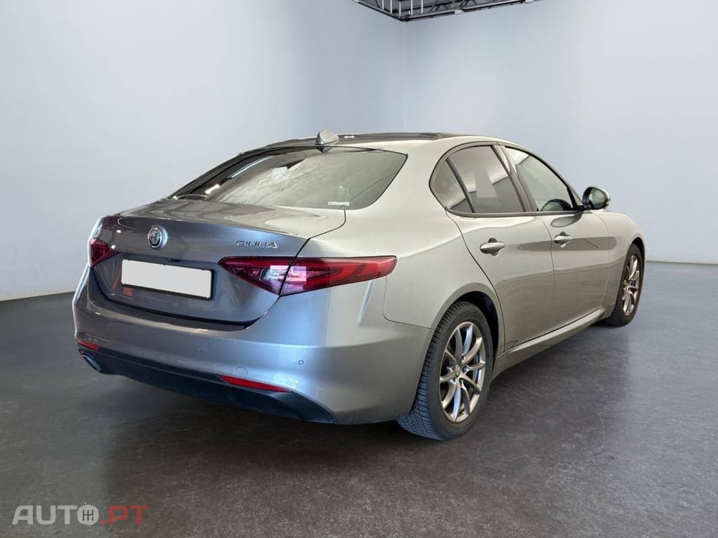 Alfa Romeo Giulia 2.2 D AT8