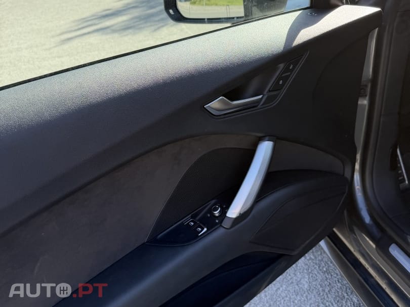 Audi TT 2.0 TDI S-line