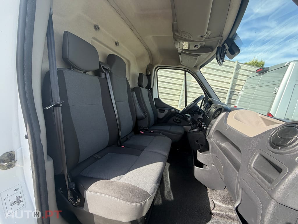Renault Master 2.3 dCI L3H2 3LUG 3.5t