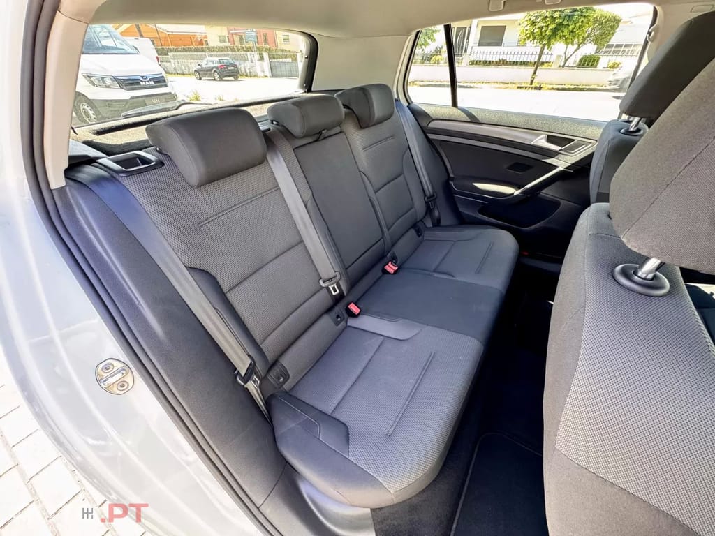 Volkswagen e-Golf Standard