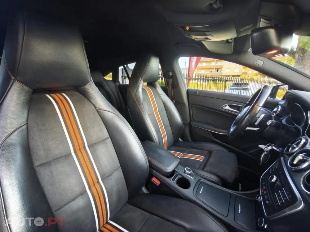 Mercedes-Benz CLA 220 (CDI) d 4Matic 7G-DCT Orange Art Edition