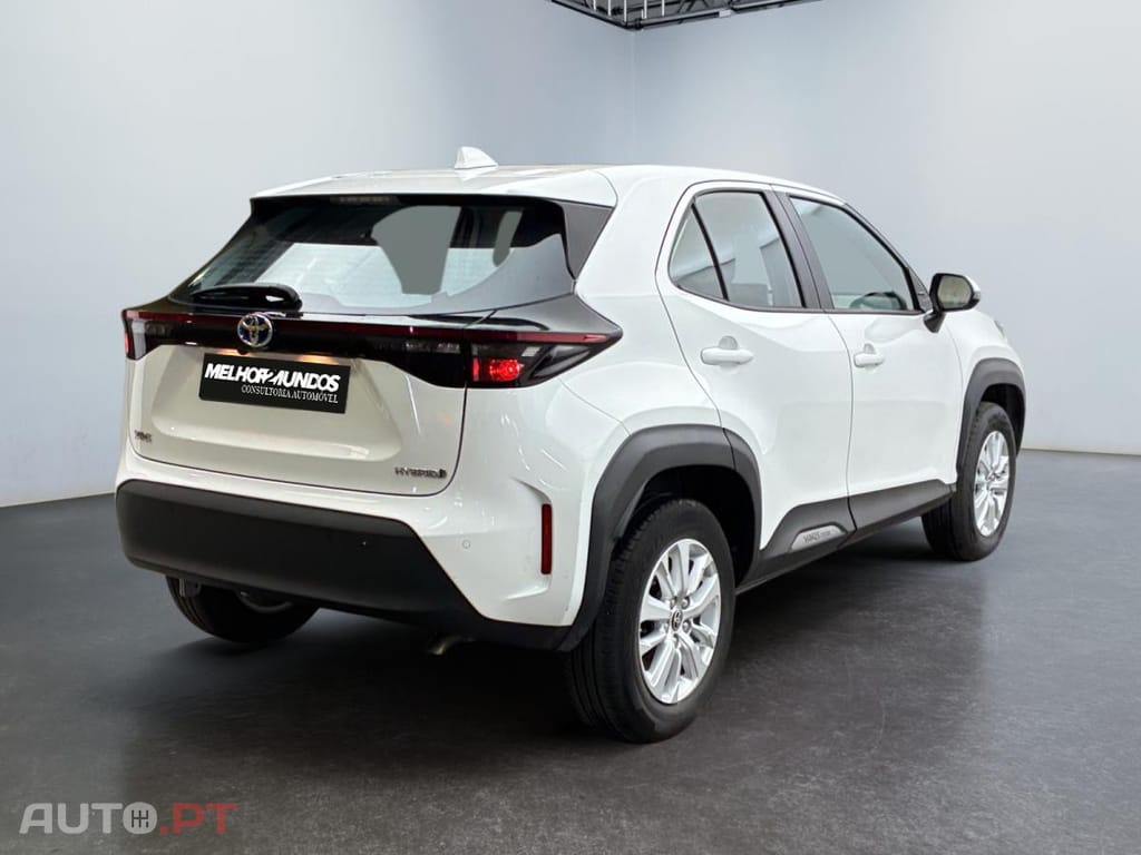 Toyota Yaris Cross Hybrid Dynamic Business 2WD