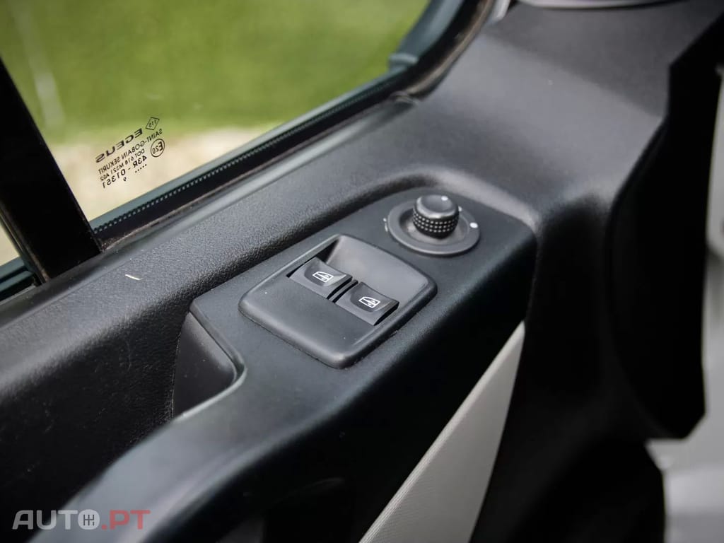 Renault Trafic TRAFIC 1.6 DCI TÉRMICA L2H1 - IVA DEDUTÍVEL