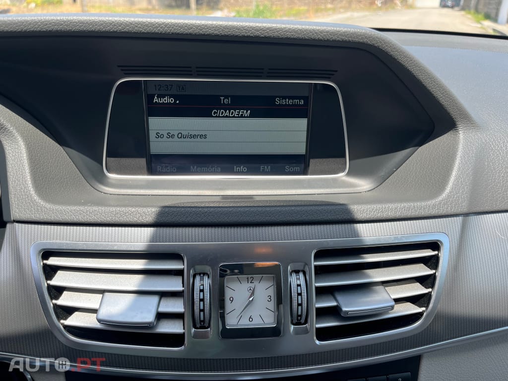 Mercedes-Benz E 300 BlueTEC Hybrid Avantgarde