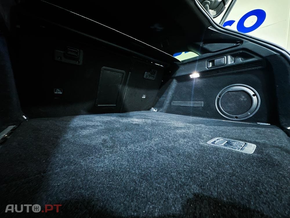 Peugeot 508 SW e-EAT8 225
