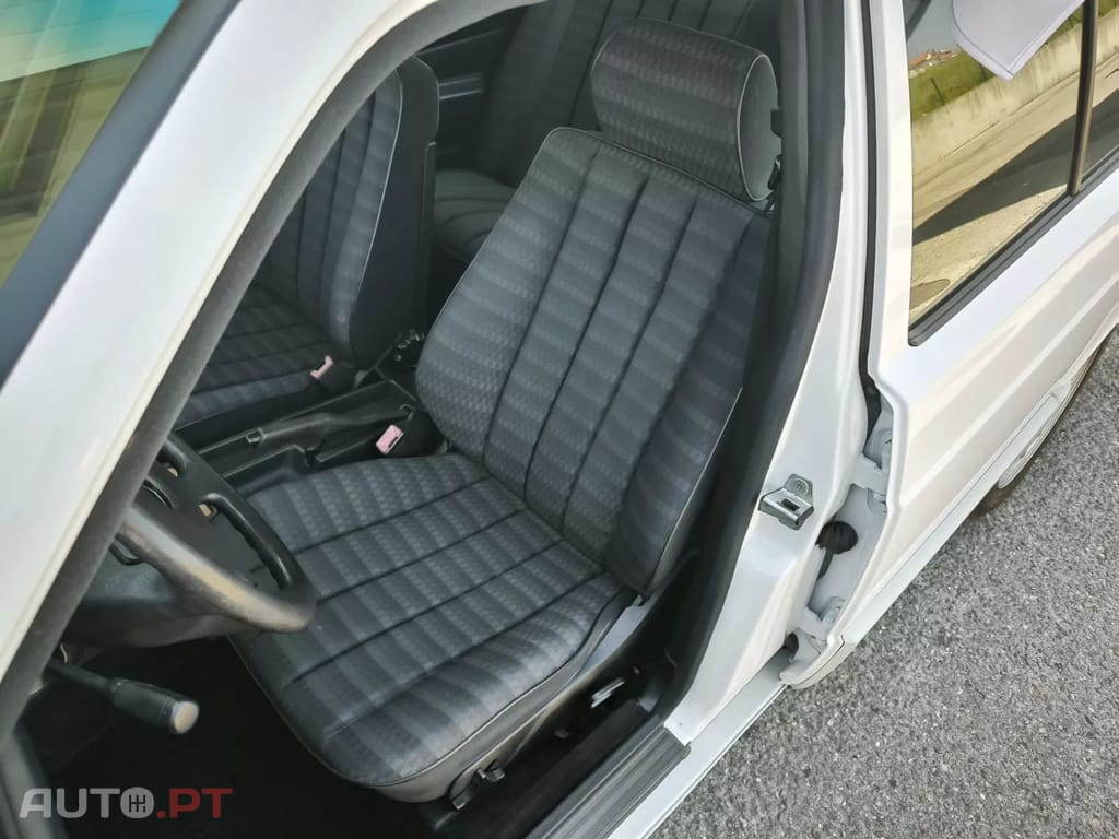 Mercedes-Benz 190 190 E 1.8