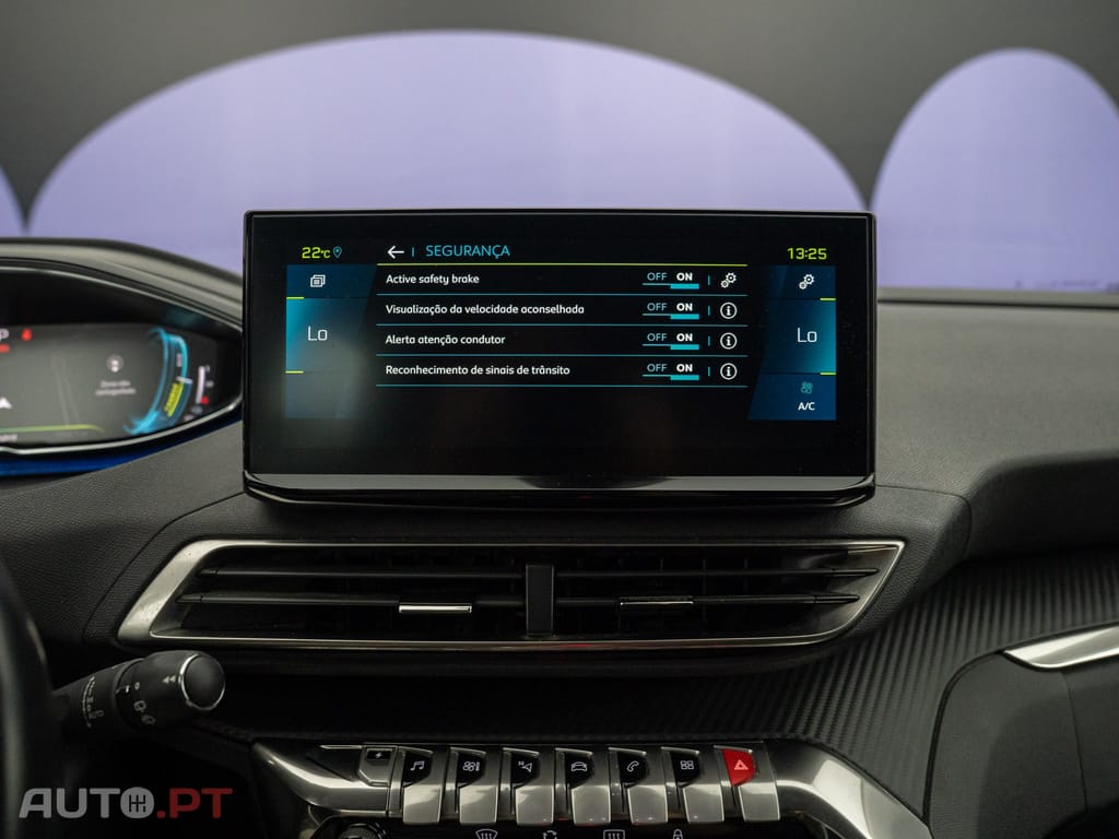 Peugeot 3008 1.6 Hybrid Allure e-EAT8