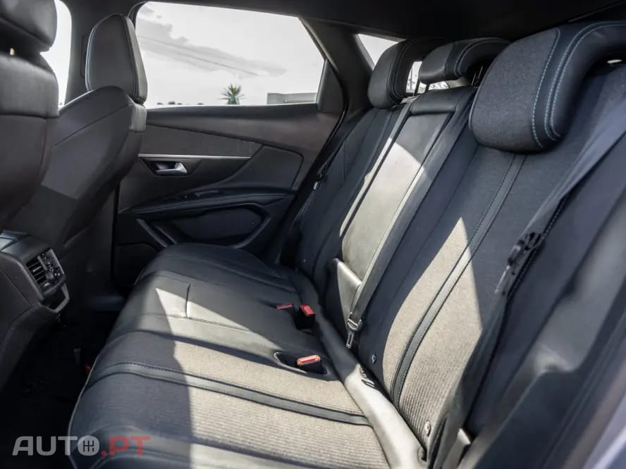 Peugeot 3008 1.6 Hybrid4 Allure Pack e-EAT8