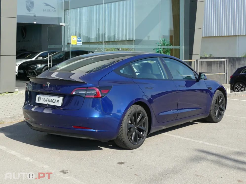 Tesla Model 3 Tração Traseira
