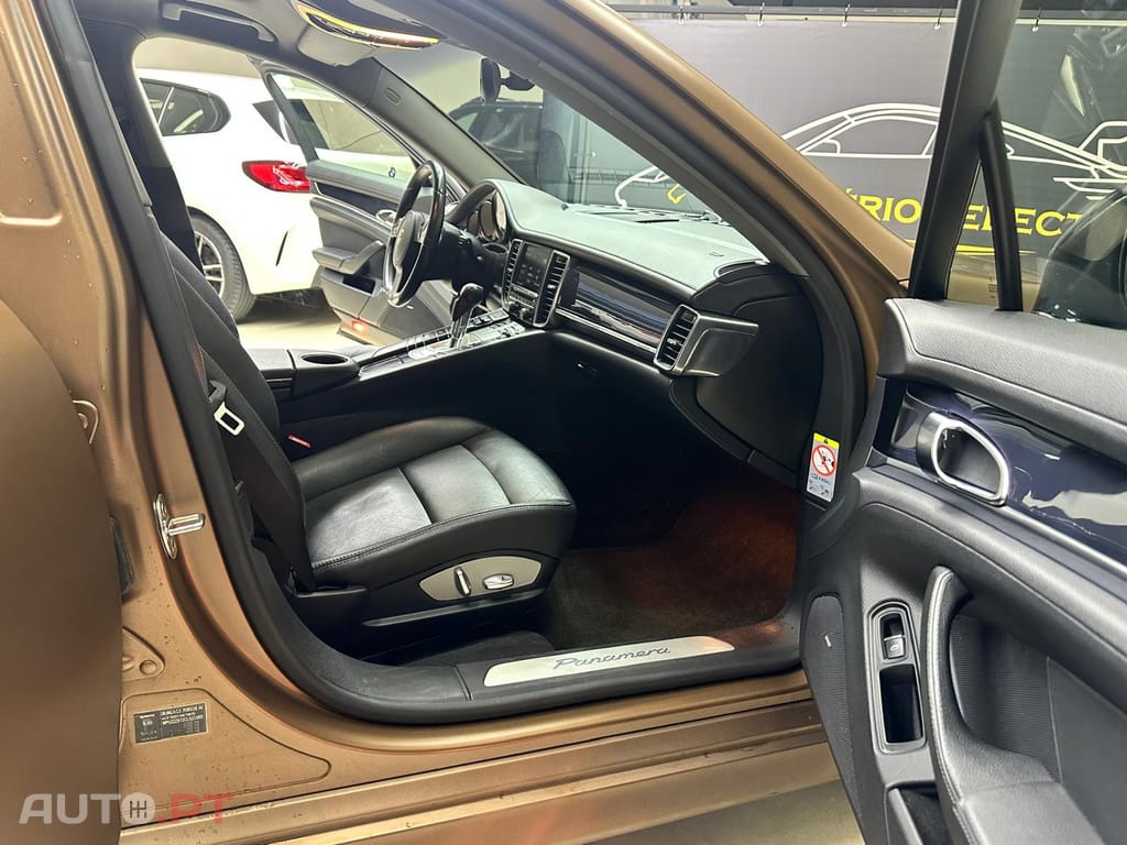 Porsche Panamera Platinum Edition