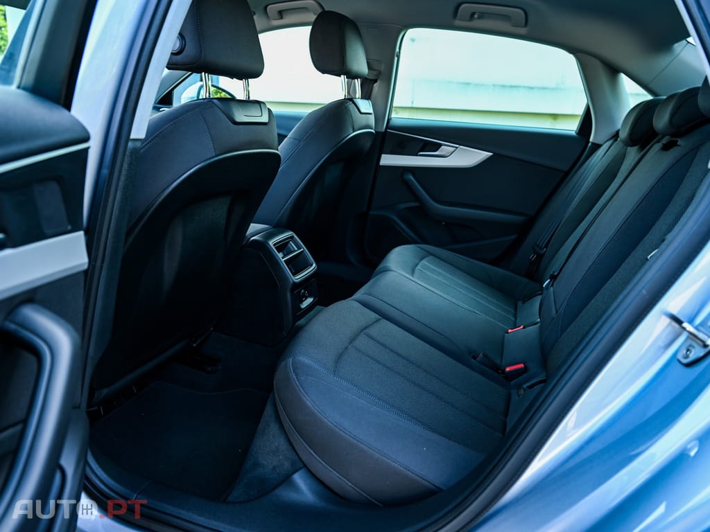 Audi A4 2.0 TDI Design S tronic