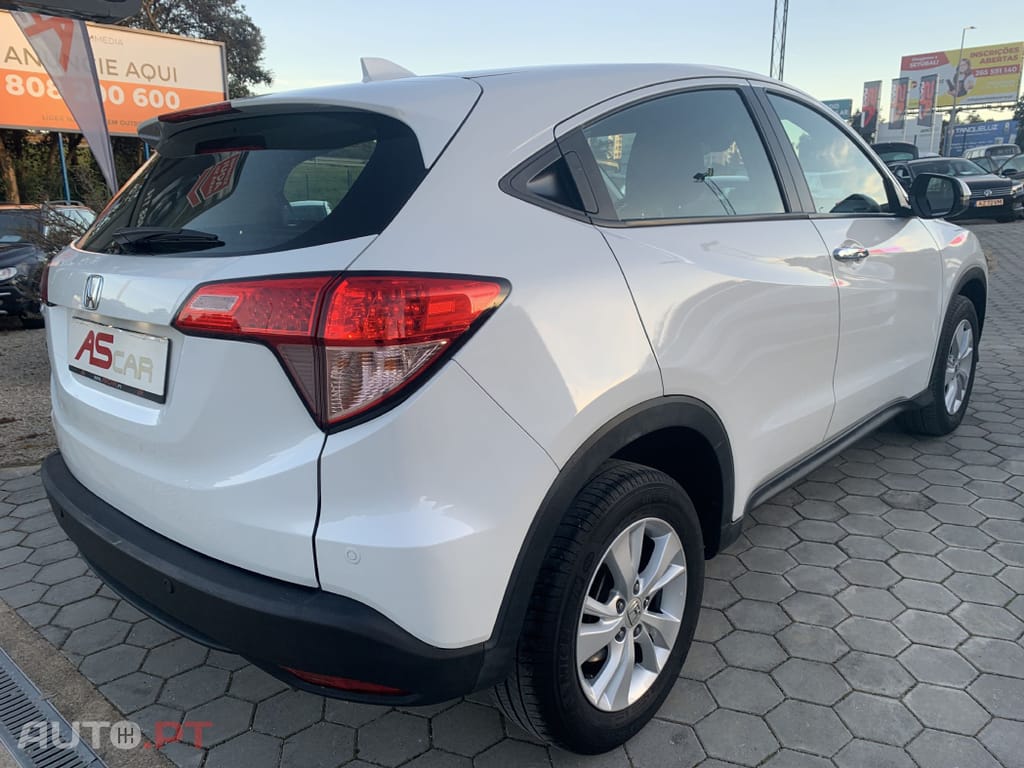 Honda HR-V 1.6 i-DTEC Elegance + Connect Navi