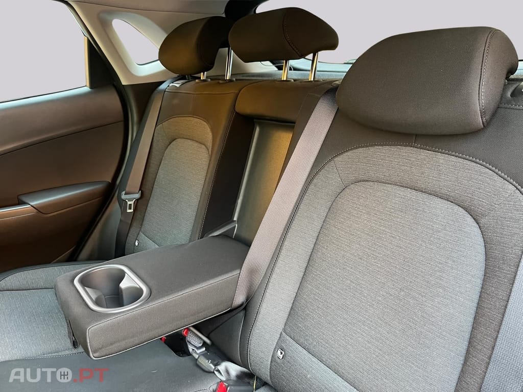 Hyundai Kauai Select I.V.A DEDUTIVEL  