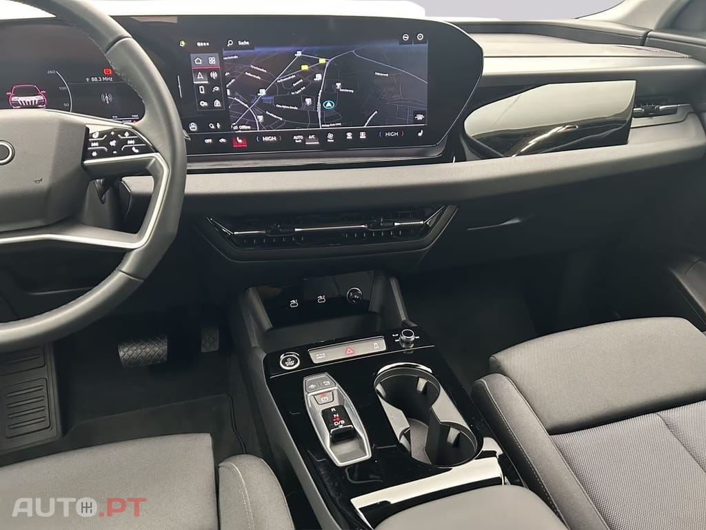 Audi Q6 E-Tron  I.V.A DEDUTÍVEL