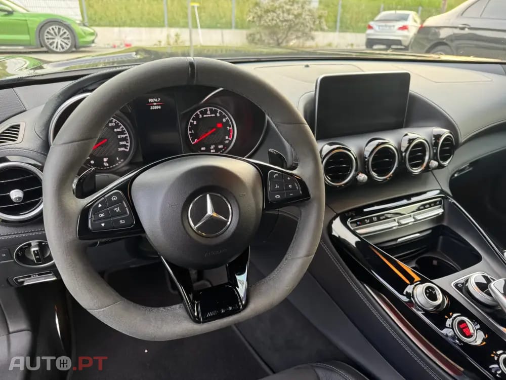 Mercedes-Benz AMG GT Standard