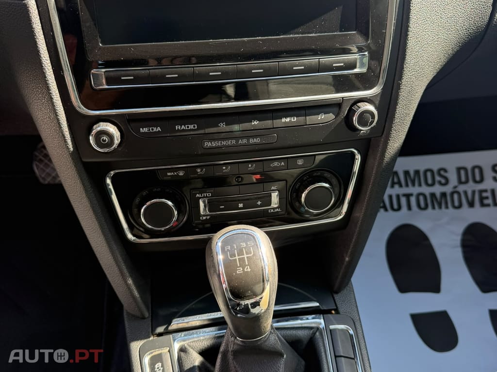 Skoda Superb 1.6 TDi Ambition