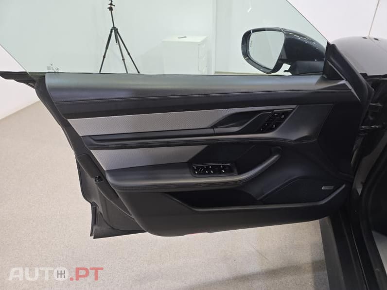 Porsche Taycan 4S 79.2 kWh
