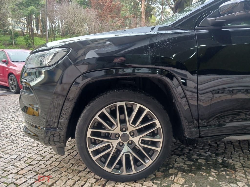 Jeep Compass 1.5 TG e-Hybrid Summit DCT