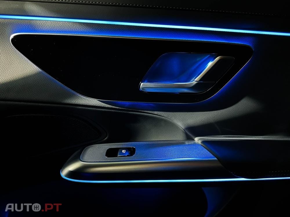 Mercedes-Benz E 300 e 9G-TRONIC AMG Line