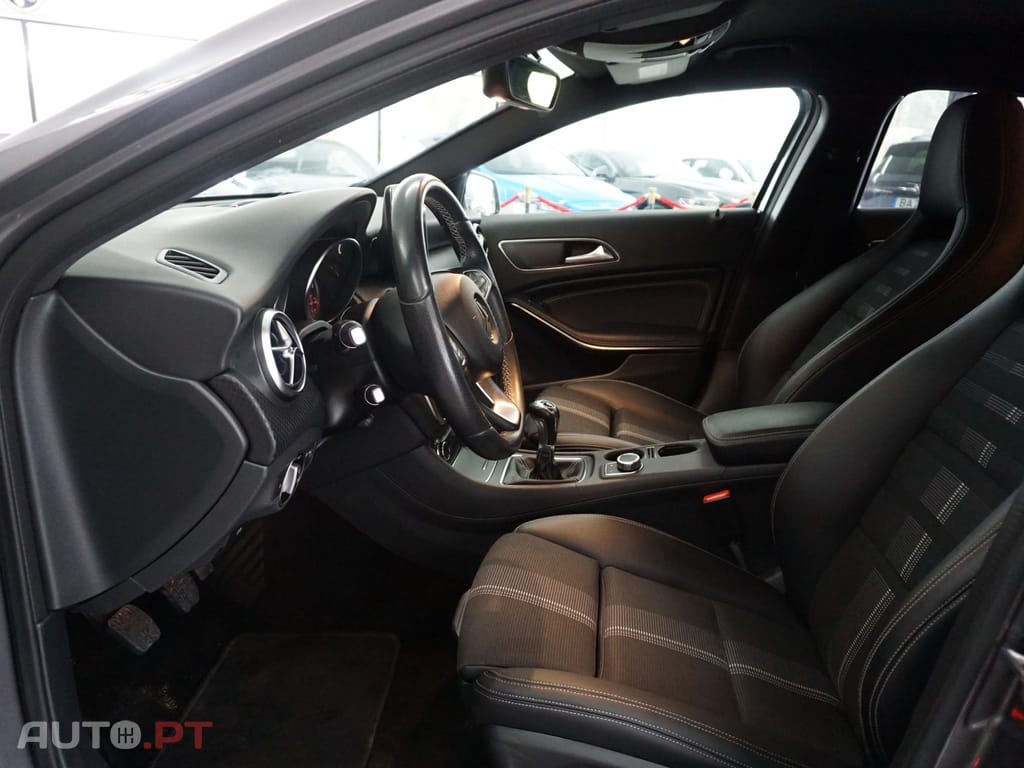 Mercedes-Benz A 180 (BlueEFFICIENCY) AMG Sport