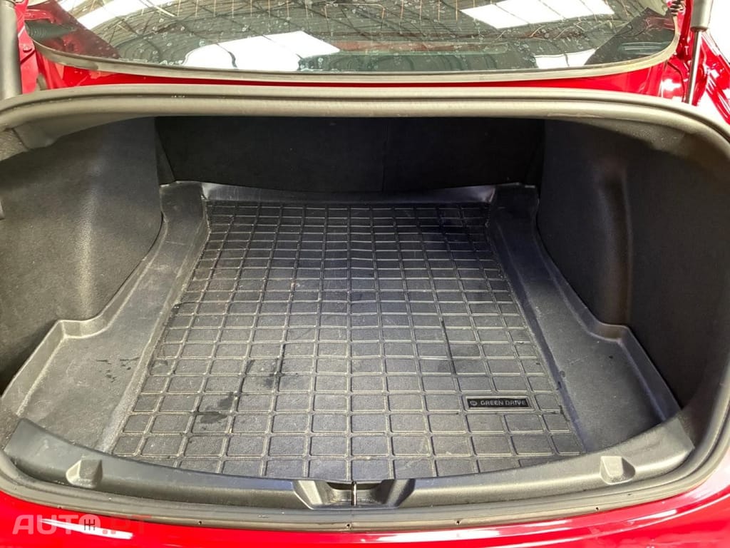 Tesla Model 3 Long Range AWD Dual Motor