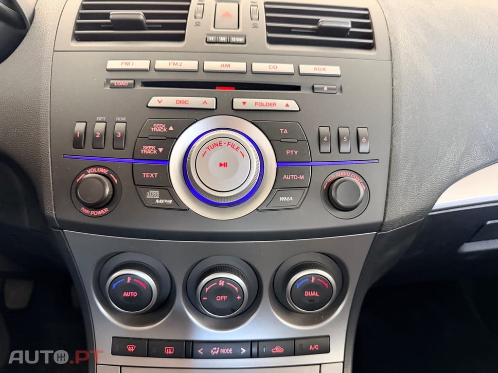 Mazda 3 MZ-CD 1.6 Exclusive Plus — fotografia 19