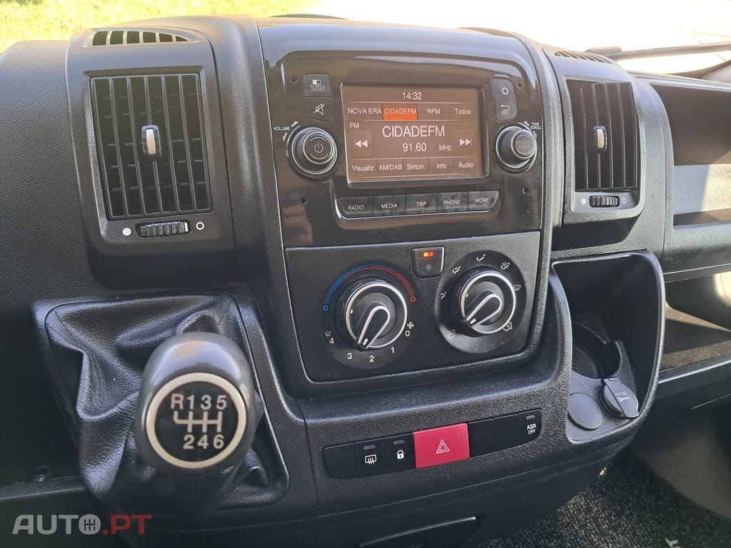 Peugeot Boxer 2.2 BlueHDi 435 L4H2 Premium