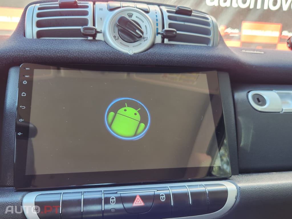 Smart ForTwo Outro
