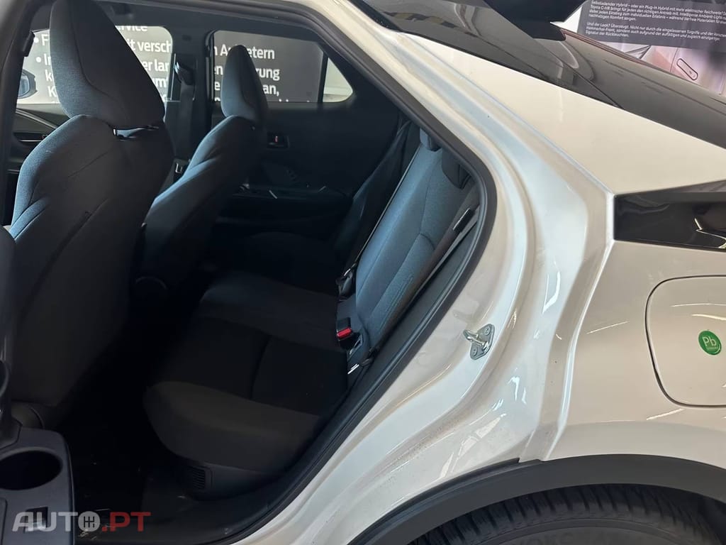 Toyota C-HR 1.8 Hybrid TeamPlayer