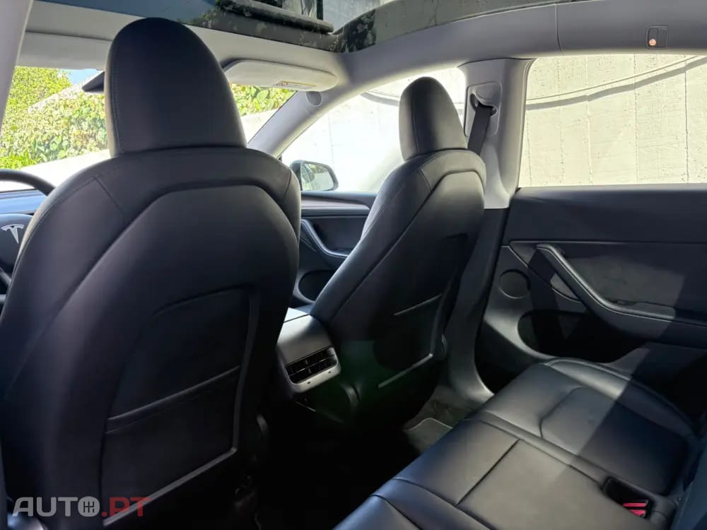 Tesla Model Y Long Range Tração Integral