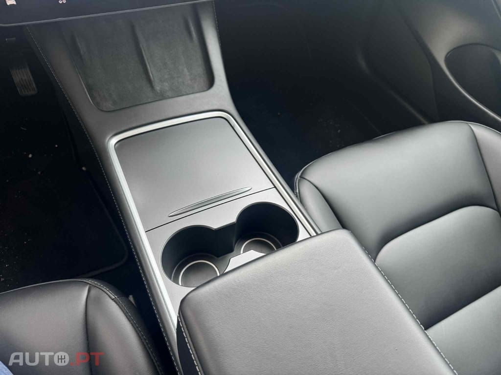 Tesla Model 3 Standard Range Plus RWD