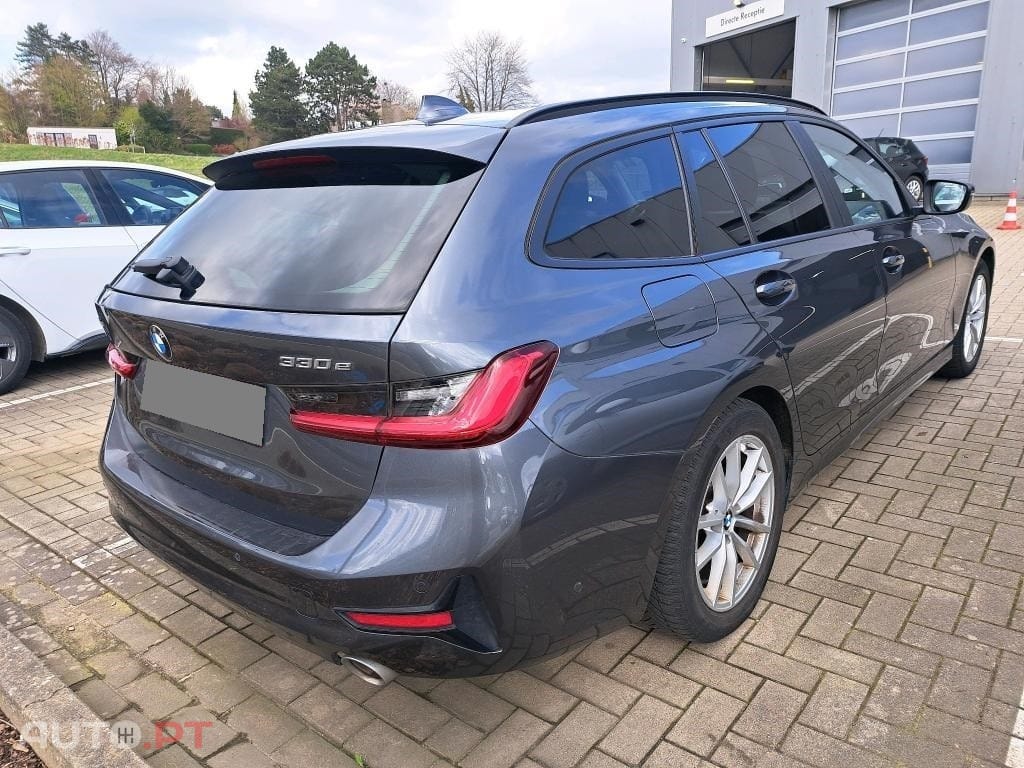 BMW 330 e Corporate Edition Auto